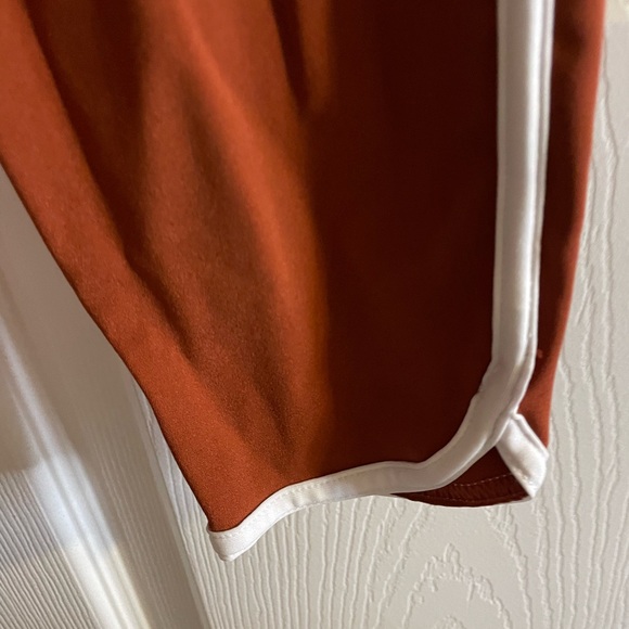 Rip Curl Trippin Run Swim Surf  Collection Tank and Legging Set /Size S /Maroon - Picture 16 of 16